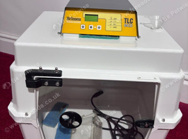 Brinsea brooder