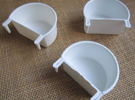 D cups . 2 hook drinkers x 12