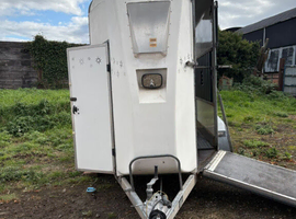 Batesman ascot trailer