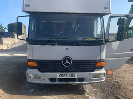 2000 Mercedes tilt cab
