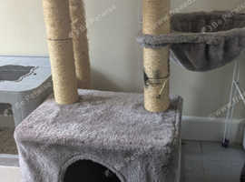 Large cat tower