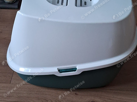 Brand new cat litter box