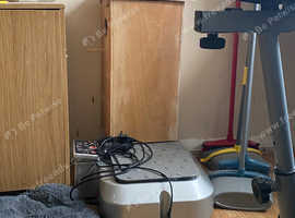 Breeding box
