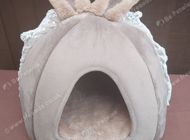 Igloo Style Handmade Pet/Cat Beds, Soft Light Brown/Fawn Fleece And Faux Suede Fabric With Lace Trim