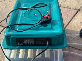 Full automatic intelligent incubator