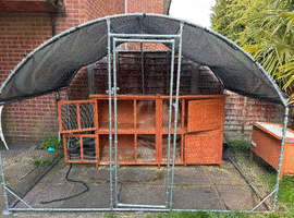 Small animal pen for rabbits chickens ducks etc