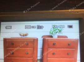 2 brown chest of draws