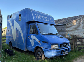 3.5 tonne horsebox