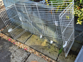 Indoor cage