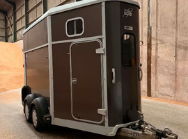 Graphite Grey Ifor Williams HB511 Trailer