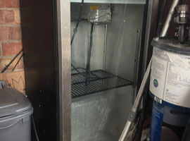 Glass door incubator