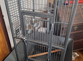Parrot cage