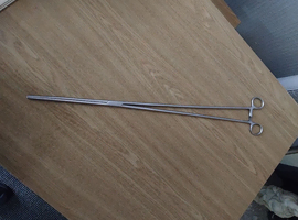 Long feeding tongs