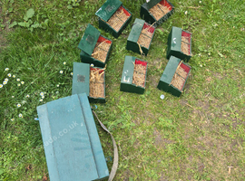 Mice show boxes and carry box