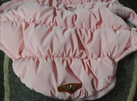 BRAND NEW BABY PINK PADDED WATERPROOF CUTE DOG/PUPPY COAT WITH COMFY ELASTICATED LEG HOLES,EASY FASTEN SECURE POPPERS AND DOUBLE LEAD ATTATCHMENT RING