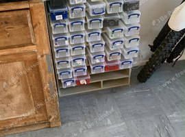Snake rack with tubes
