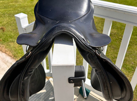Wide 16.5 Oakfield GP black saddle