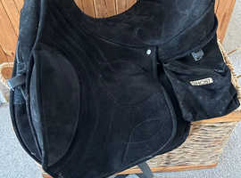 Ghost buttera cavallin suede saddle