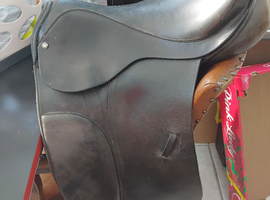 Dressage saddle 17.5