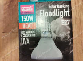 arcadia solar basking flood light 150w   E27 fitting