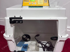 Brinsea brooder