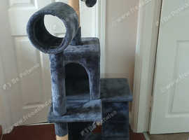 Cat scratcher tower