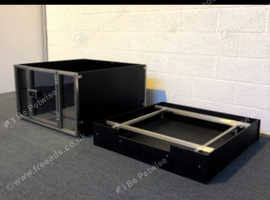 Excellent condition large whelping box