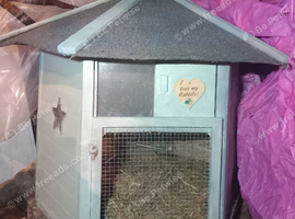LARGE HEAVY GOOD QUALITY COOP/RABBIT HUTCH FOR SALE