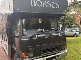 DAF 45.150 7.5-tonne - sleeps 4