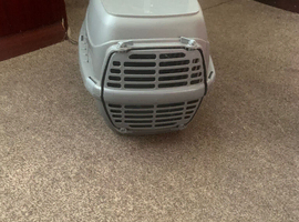 pet carrier