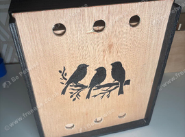 8 Bird carry box