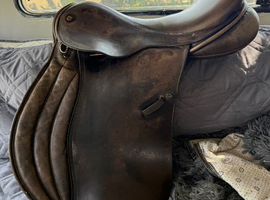 Frank Baines Eclipse 17.5&rdquo; W GP Saddle