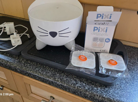 Catit pixi water fountain white