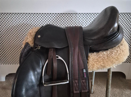 Calcutt & Sons Leather saddle