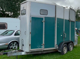 Iforwilliams 510 horse trailer