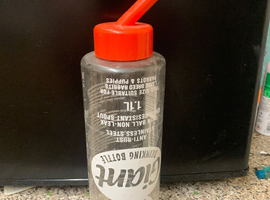 Large rabbit drinking bottle brand new