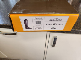 Brogini boots