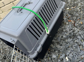 Large cat carrier