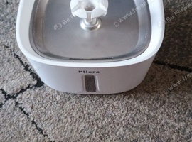Cat water fountain