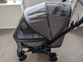 Dog pram
