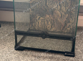Swell Reptiles Terrarium - 30 x 30 x 32cm