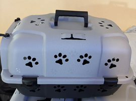 Dog / cat pet carriers x6