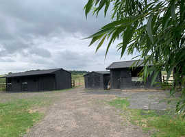 1 Full livery space available
