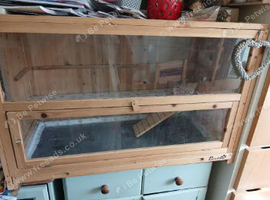 Indoor cage