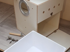 Breeding box,nest box