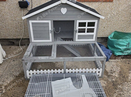 Indoor and outdoor cage and hutch