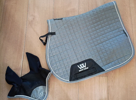 Woof wear pony gp saddlepad and ear veil