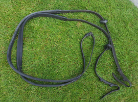 Reins- part leather and rubber