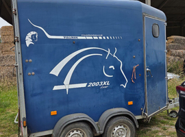 Cheval liberty trailer takes 2 x 17.2 horses