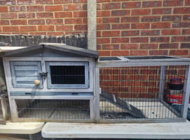 Rabbit/Guinea Pig Hutch with Run